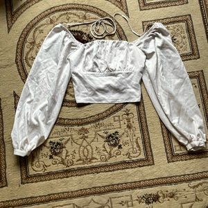 Dynamite long sleeve off shoulder crop top size MEDIUM in cream